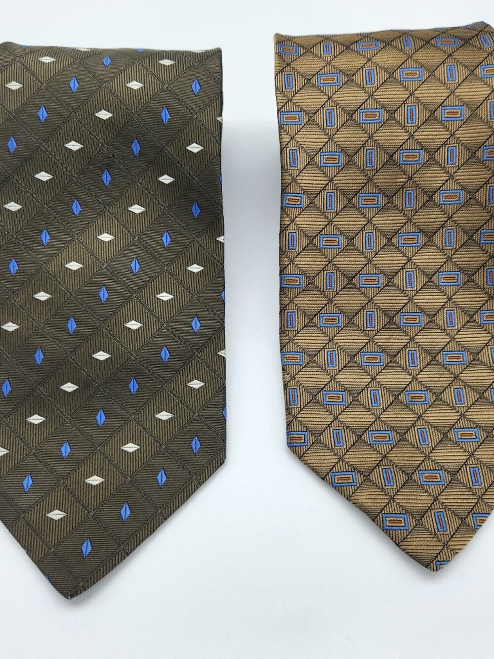 Jos A Bank Silk Tie Lot 2 Made in Italy 4” Wide Olive Green Gold Geometric Mens